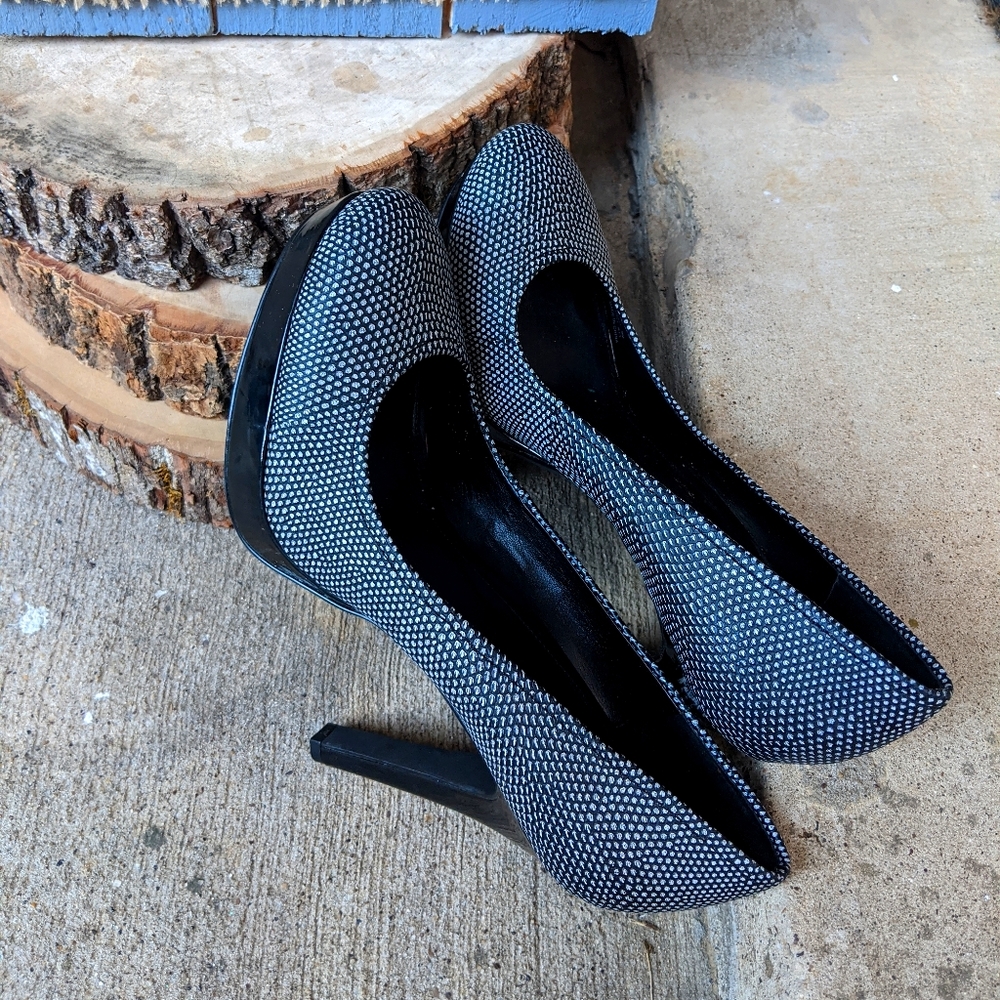 Calvin klein kendall pumps